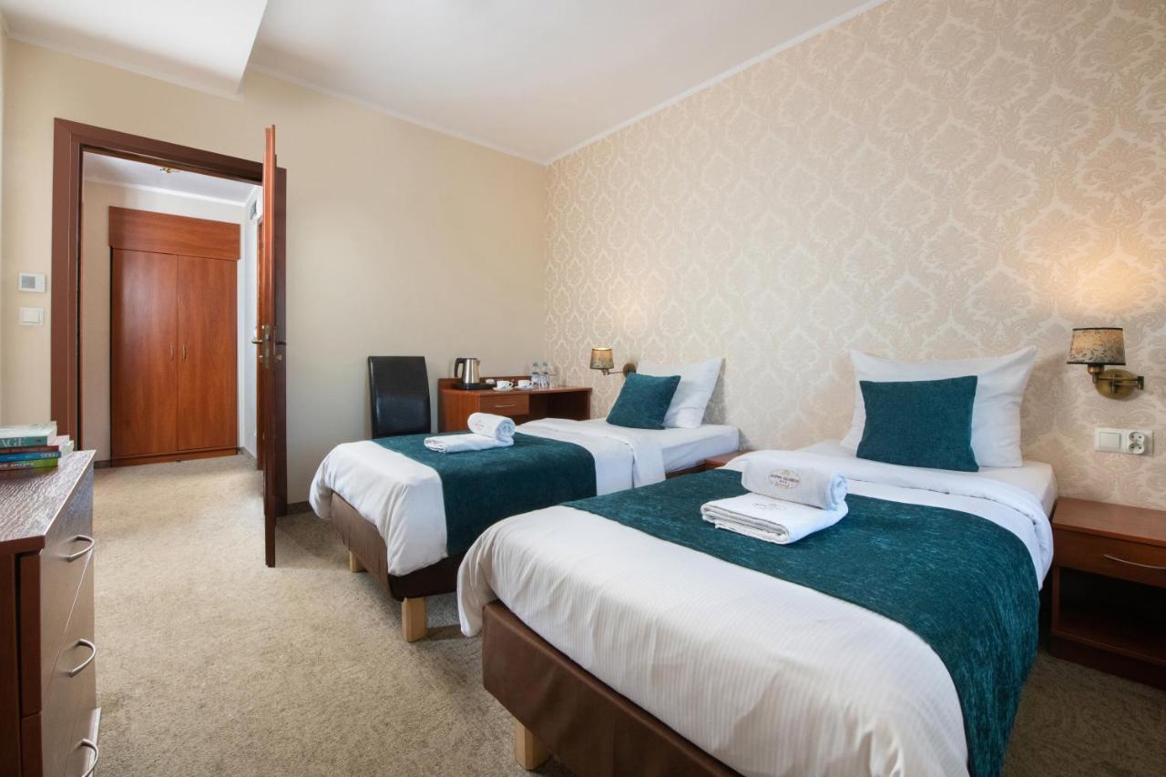 Aparthotel Globus Self-Check In 3*