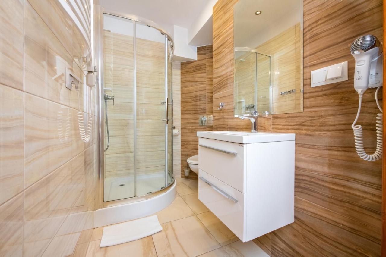 Globus 3* Krakow